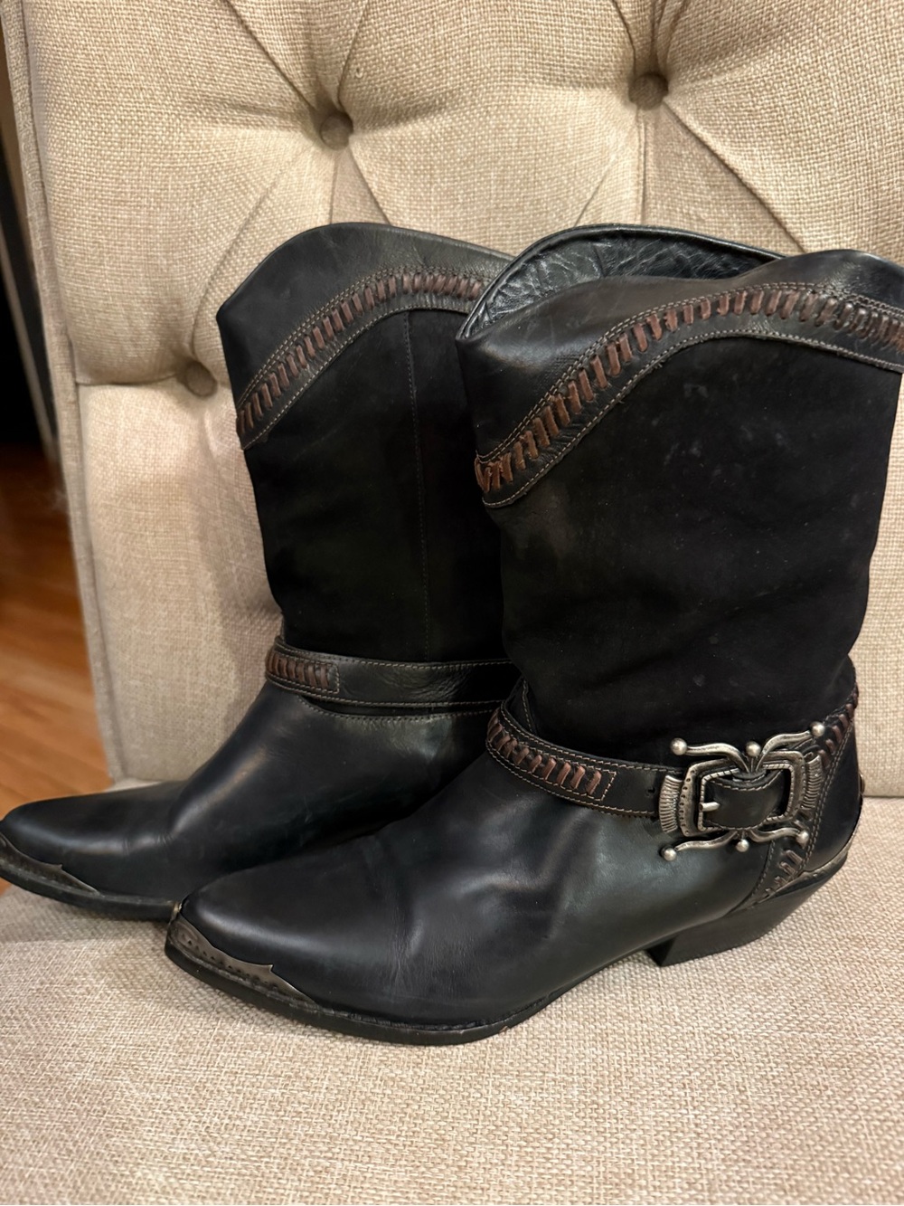 Circle S Black Leather & Suede Western Boots Stacked Heel Buckle Western Boho